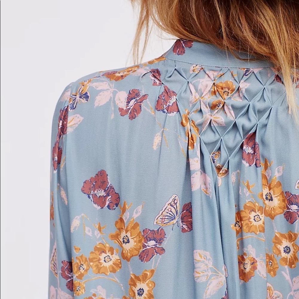 Free People Pebble Crepe So Fine Smocked Tunic Top Floral Blue Blouse Sm… - Picture 5 of 13